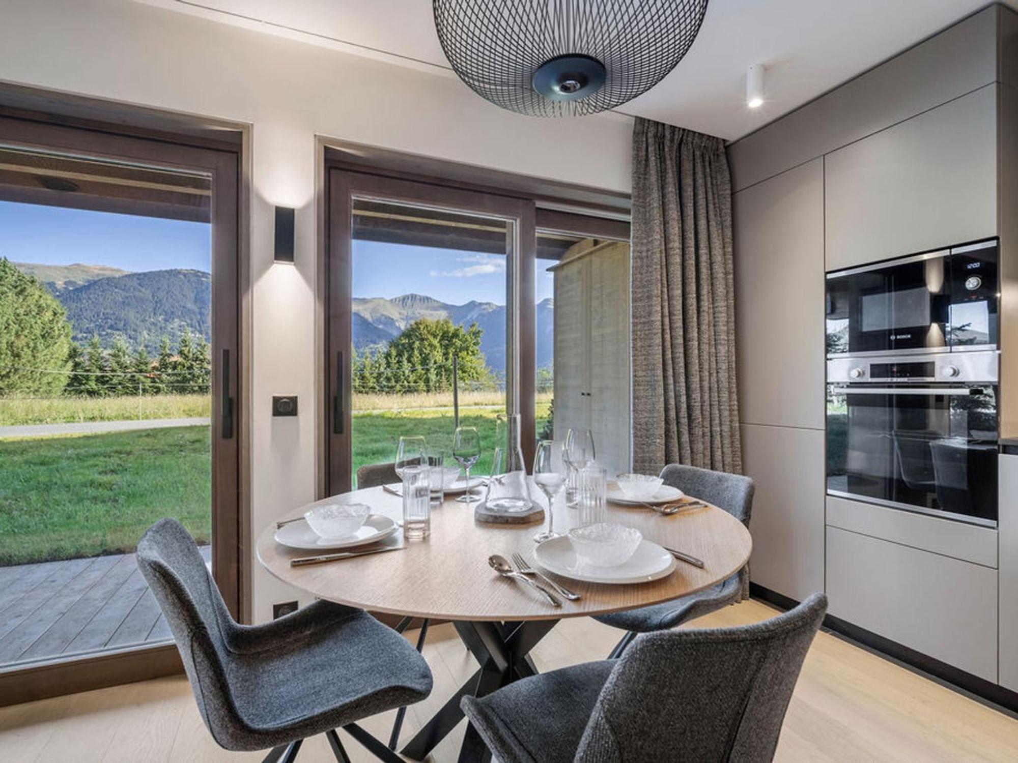 Moderne, Proche Des Pistes Avec 2 Chambres, Wi-fi Et Parking A Le Praz - Fr-1-568-50 *